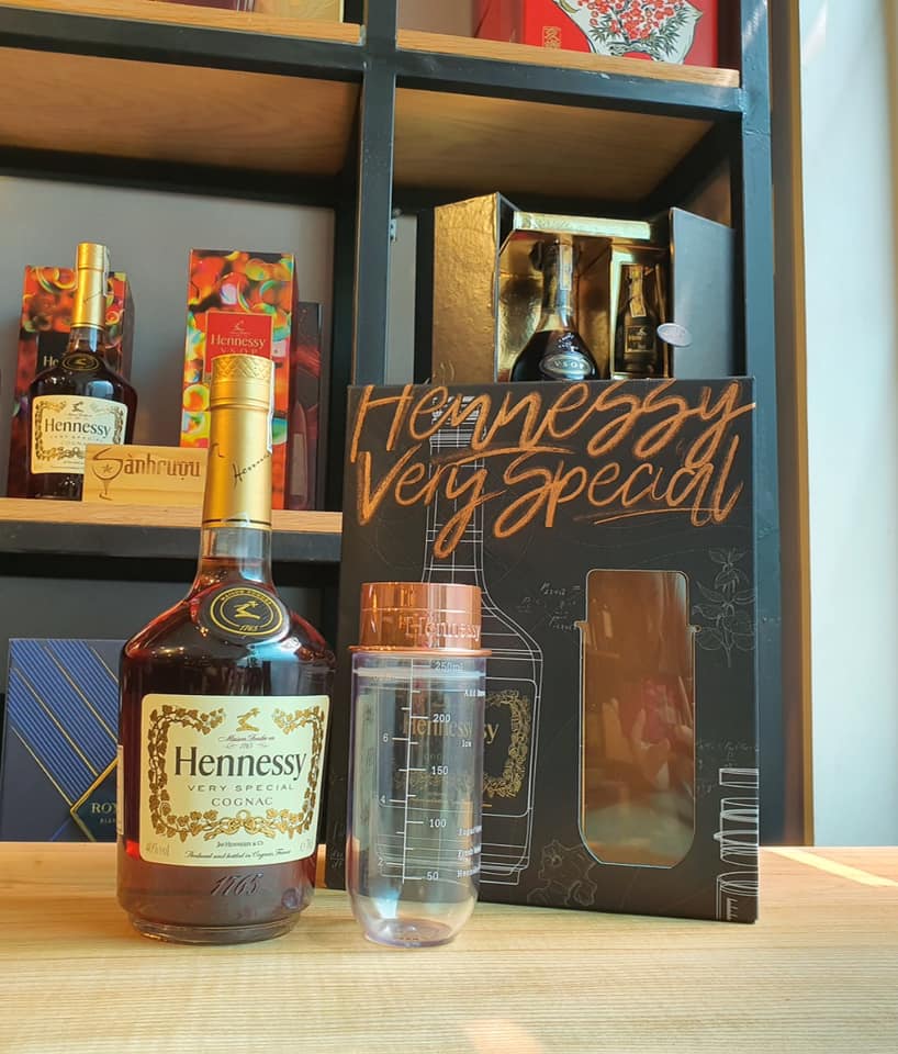Rượu Hennessy VS - Hộp quà tết 2020 